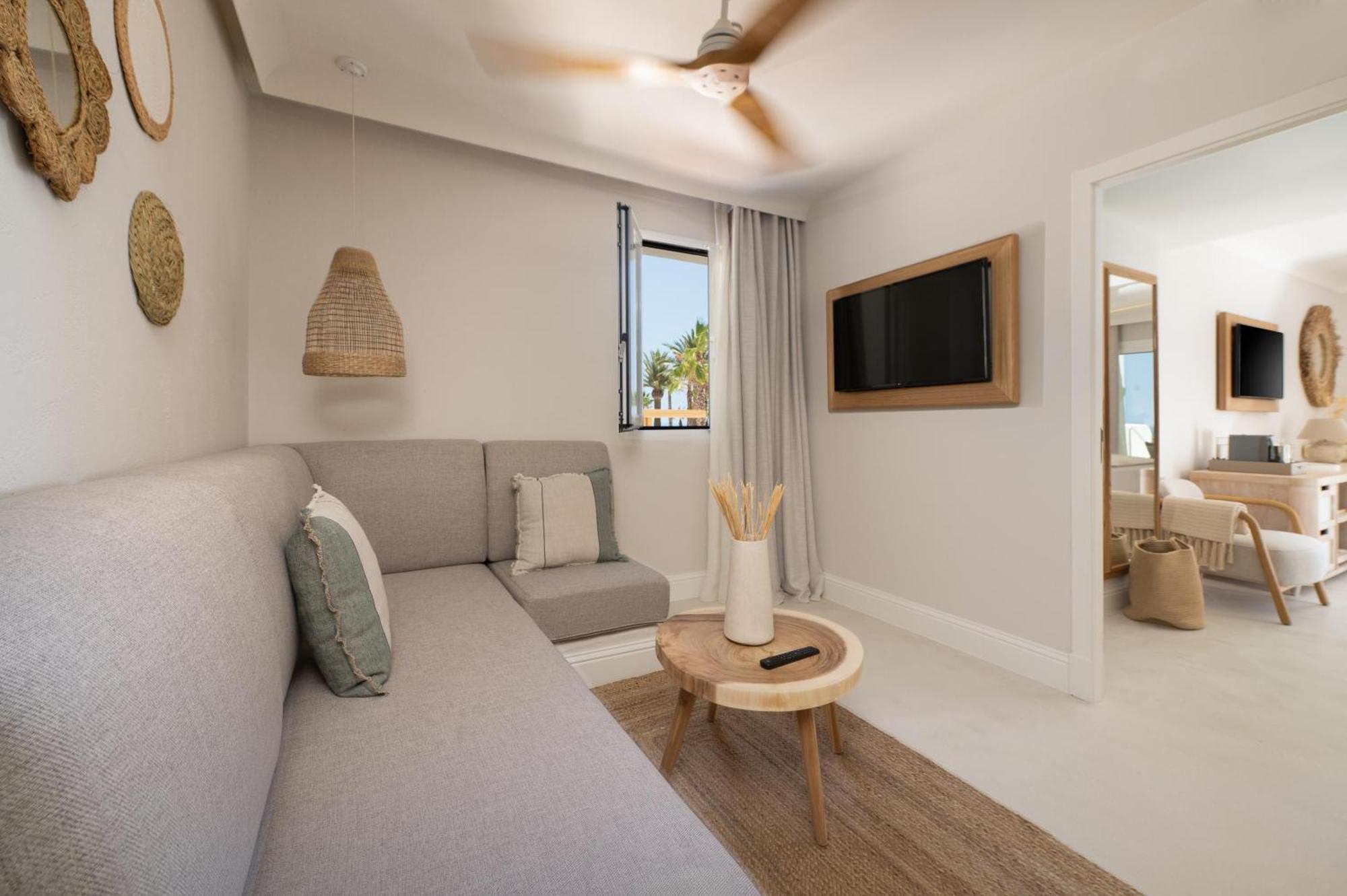 Daia Slow Beach Hotel Conil - Adults Only Recommended Conil De La Frontera Esterno foto
